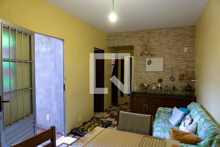 Sala (Casa 1) de casa à venda com 6 quartos, 342m² em Concórdia, Belo Horizonte