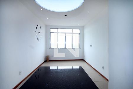 Sala de apartamento à venda com 2 quartos, 47m² em Olaria, Rio de Janeiro