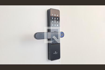 Fechadura eletrônica de kitnet/studio para alugar com 1 quarto, 25m² em Barra Funda, São Paulo