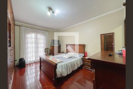 Suíte de casa à venda com 4 quartos, 373m² em City Bussocaba, Osasco