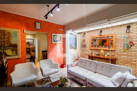 Sala  de casa à venda com 4 quartos, 250m² em Cidade Líder, São Paulo