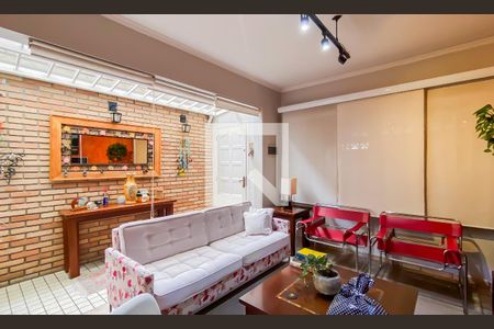 Sala  de casa à venda com 4 quartos, 250m² em Cidade Líder, São Paulo