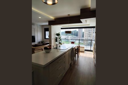 Cozinha de apartamento para alugar com 2 quartos, 87m² em Tamboré, Barueri