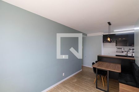 Sala/Cozinha/Área de Serviço  de apartamento à venda com 2 quartos, 41m² em Itaquera, São Paulo