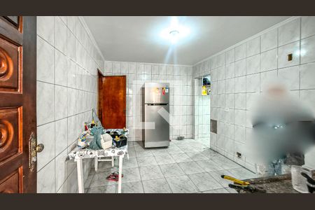 Cozinha de casa para alugar com 1 quarto, 80m² em Vila Progresso (zona Sul), São Paulo