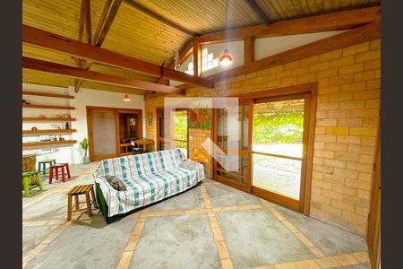 Sala de TV de casa para alugar com 2 quartos, 2000m² em Ingleses Norte, Florianópolis