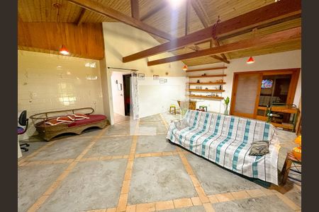 Sala de TV de casa para alugar com 2 quartos, 2000m² em Ingleses Norte, Florianópolis