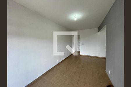 Sala de apartamento para alugar com 2 quartos, 63m² em Rocha Miranda, Rio de Janeiro