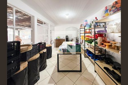 Casa à venda com 3 quartos, 200m² em Santa Helena, Belo Horizonte