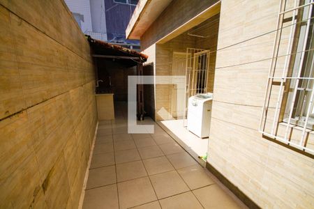 Área de Serviço de casa para alugar com 2 quartos, 100m² em Vila Caiçara, Praia Grande