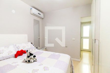 Quarto 1 de casa para alugar com 2 quartos, 68m² em Conjunto Residencial José Bonifácio, São Paulo