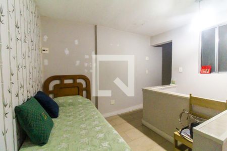 Hall de casa para alugar com 2 quartos, 68m² em Conjunto Residencial José Bonifácio, São Paulo