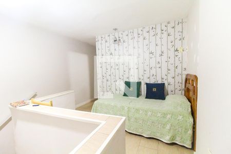 Hall de casa para alugar com 2 quartos, 68m² em Conjunto Residencial José Bonifácio, São Paulo