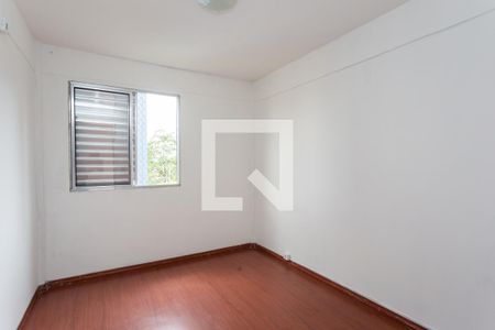 Quarto 1  de apartamento para alugar com 2 quartos, 50m² em Conjunto Habitacional Fazenda do Carmo, São Paulo