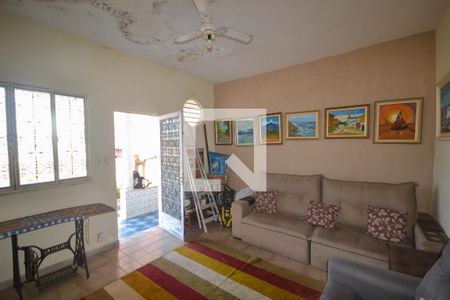 Sala de casa para alugar com 2 quartos, 100m² em Imperador, Nova Iguaçu