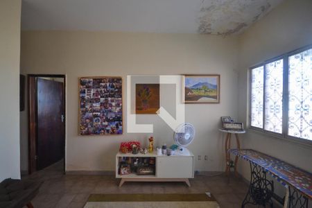 Sala de casa para alugar com 2 quartos, 100m² em Imperador, Nova Iguaçu