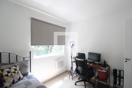 Quarto 1 de apartamento para alugar com 2 quartos, 45m² em Taquara, Rio de Janeiro