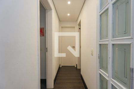 Corredor de apartamento à venda com 3 quartos, 150m² em Vila Andrade, São Paulo