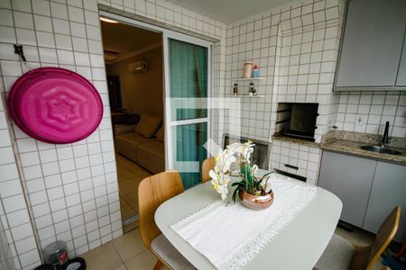 Apartamento para alugar com 2 quartos, 86m² em Guilhermina, Praia Grande