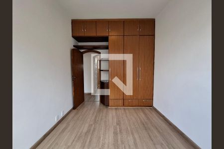 Quarto 1 de apartamento para alugar com 3 quartos, 90m² em Laranjeiras, Rio de Janeiro