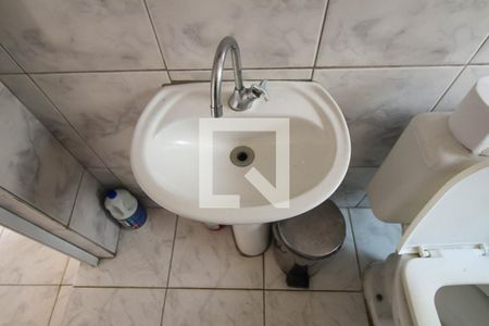 Banheiro de casa para alugar com 1 quarto, 75m² em Jardim Vila Formosa, São Paulo