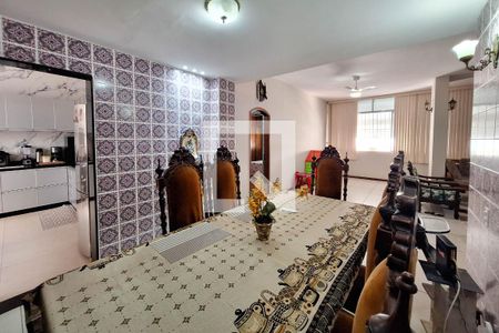 Sala 1 de apartamento à venda com 3 quartos, 165m² em Icaraí, Niterói