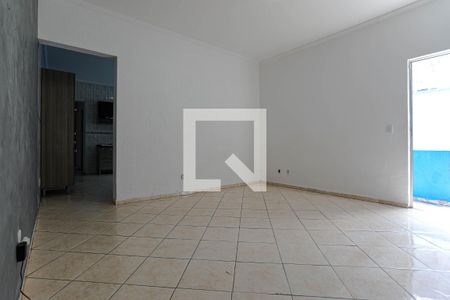 Sala de casa para alugar com 3 quartos, 480m² em Vila Nova Cintra, Mogi das Cruzes