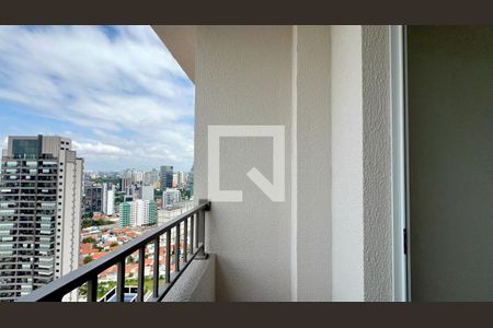 Varanda de kitnet/studio à venda com 1 quarto, 25m² em Pinheiros, São Paulo