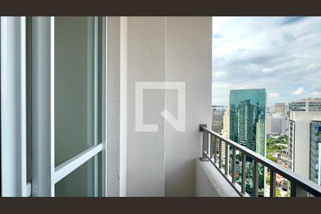 Varanda de kitnet/studio à venda com 1 quarto, 25m² em Pinheiros, São Paulo