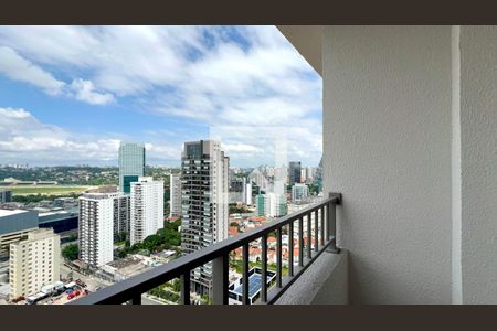 Varanda de kitnet/studio à venda com 1 quarto, 25m² em Pinheiros, São Paulo