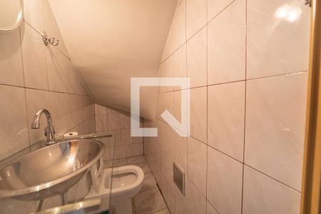 Lavabo de casa para alugar com 2 quartos, 200m² em Jardim Três Marias, São Paulo