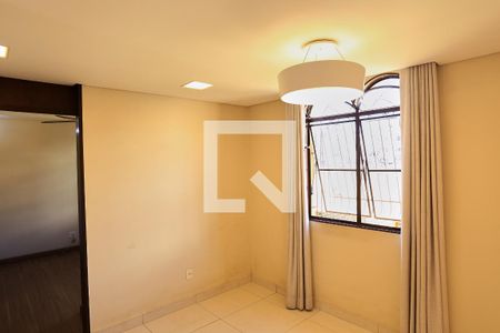 Sala de apartamento à venda com 2 quartos, 73m² em Horto, Belo Horizonte