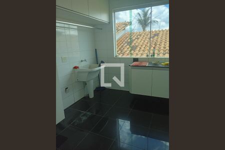 Casa para alugar com 3 quartos, 1000m² em Joá, Lagoa Santa