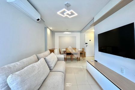 Sala de apartamento para alugar com 2 quartos, 75m² em Jardim Prudência, São Paulo