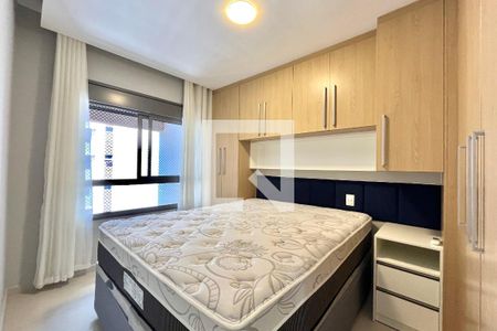 Suite de apartamento para alugar com 2 quartos, 75m² em Jardim Prudência, São Paulo