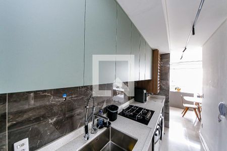 Cozinha de apartamento à venda com 2 quartos, 64m² em Vila Ema, São Paulo
