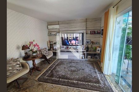 Casa à venda com 4 quartos, 250m² em Piratininga, Niterói