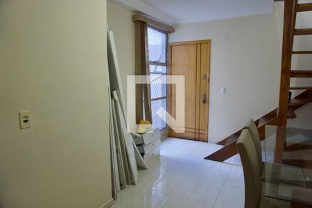 Sala de apartamento à venda com 2 quartos, 90m² em Camargos, Belo Horizonte
