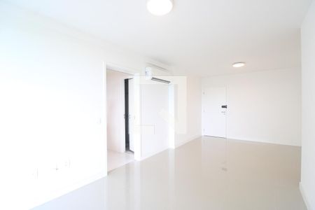Sala de apartamento para alugar com 3 quartos, 118m² em Barra da Tijuca, Rio de Janeiro