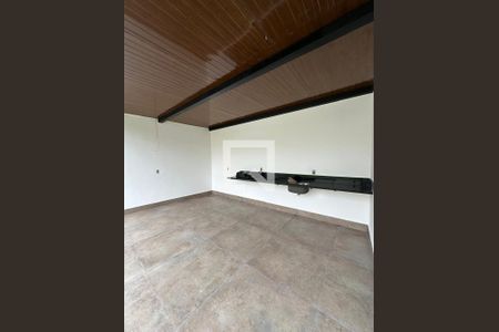 Casa à venda com 4 quartos, 440m² em Jaraguá, Belo Horizonte