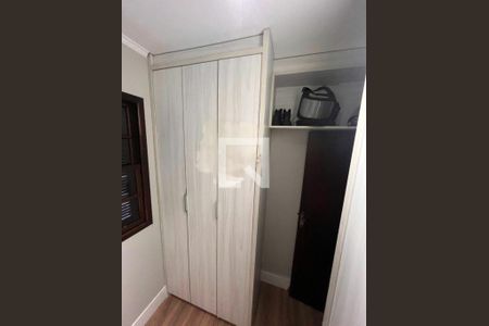 Casa à venda com 3 quartos, 185m² em Vila Salete, São Paulo