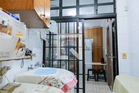 Casa à venda com 3 quartos, 130m² em Vila Invernada, São Paulo