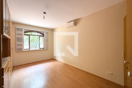 Quarto 1 de casa para alugar com 4 quartos, 224m² em Sumaré, São Paulo