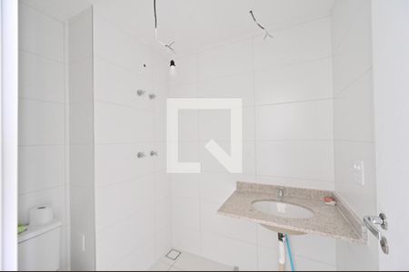 Banheiro Social de kitnet/studio para alugar com 1 quarto, 28m² em Vila Clementino, São Paulo