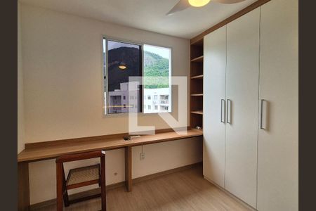 Quarto  de apartamento para alugar com 2 quartos, 50m² em Barra da Tijuca, Rio de Janeiro
