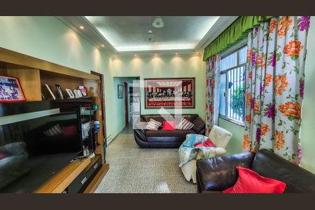 Sala de casa à venda com 3 quartos, 315m² em Parada de Lucas, Rio de Janeiro