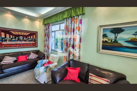 Sala de casa à venda com 3 quartos, 315m² em Parada de Lucas, Rio de Janeiro