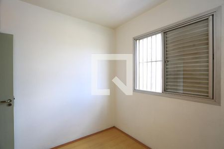 quarto 1 de apartamento para alugar com 2 quartos, 62m² em Vila Santa Luzia, Taboão da Serra
