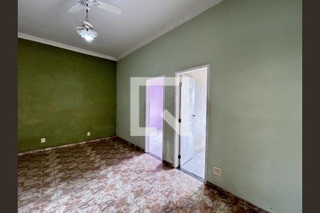 Sala de casa para alugar com 2 quartos, 50m² em Piedade, Rio de Janeiro