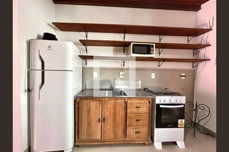Cozinha  de apartamento para alugar com 1 quarto, 30m² em Campeche Leste, Florianópolis